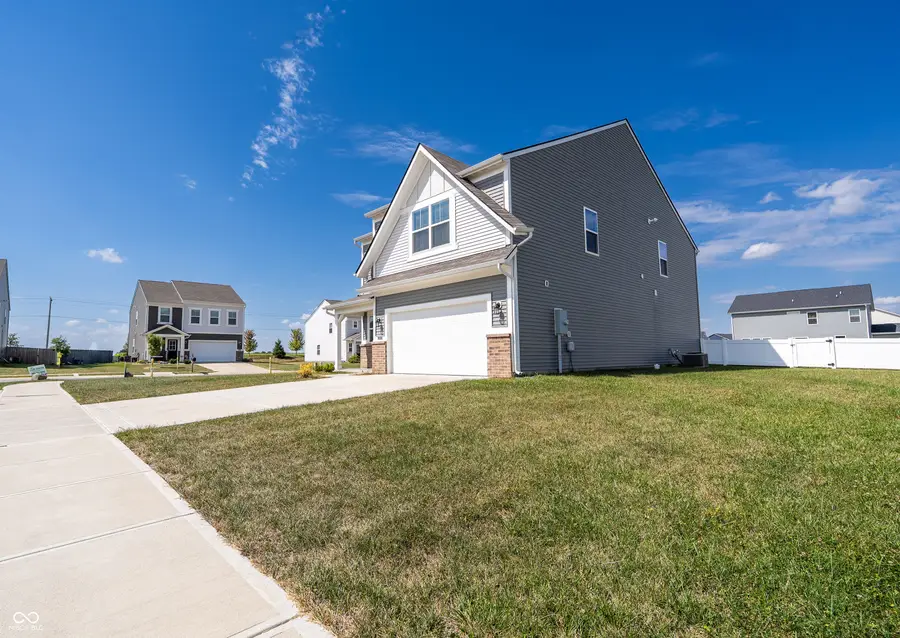 76 Fernleaf Drive, Whiteland, IN 46184 - Image #2
