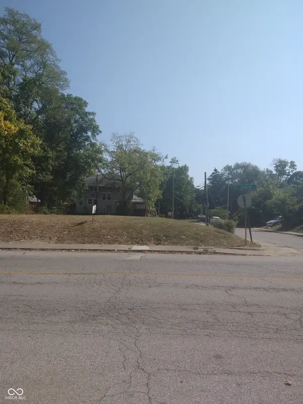 3703 Central Avenue, Indianapolis, IN 46205