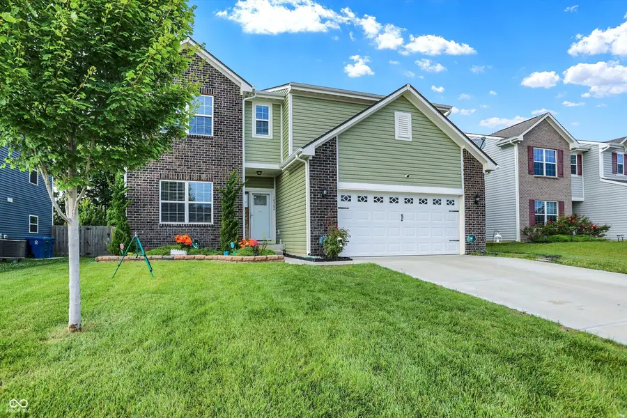 10902 Jimmy Lake Drive, Indianapolis, IN 46239 - Image #2