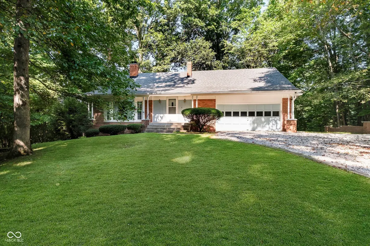 1701 E Woodcrest Drive S, Martinsville, IN 46151 - Image #1