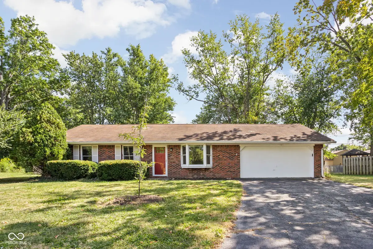 609 Roberta Court, Brownsburg, IN 46112 - #1