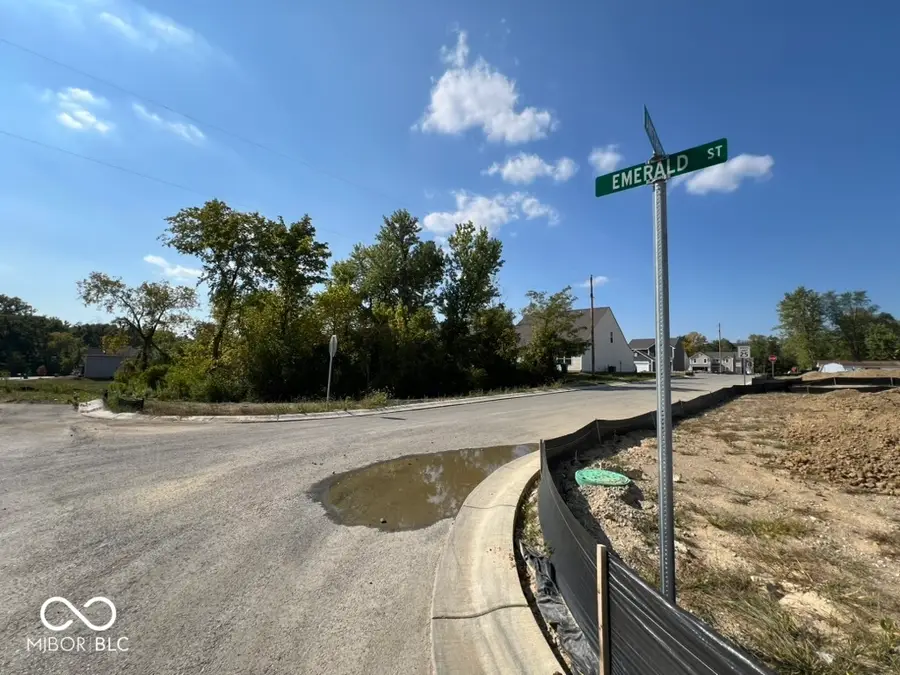 2894 Emerald Street, Indianapolis, IN 46268 - Image #2