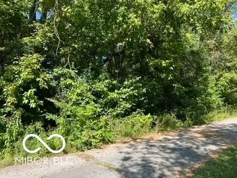 3020 Sapphire Boulevard, Indianapolis, IN 46268 - Image #2