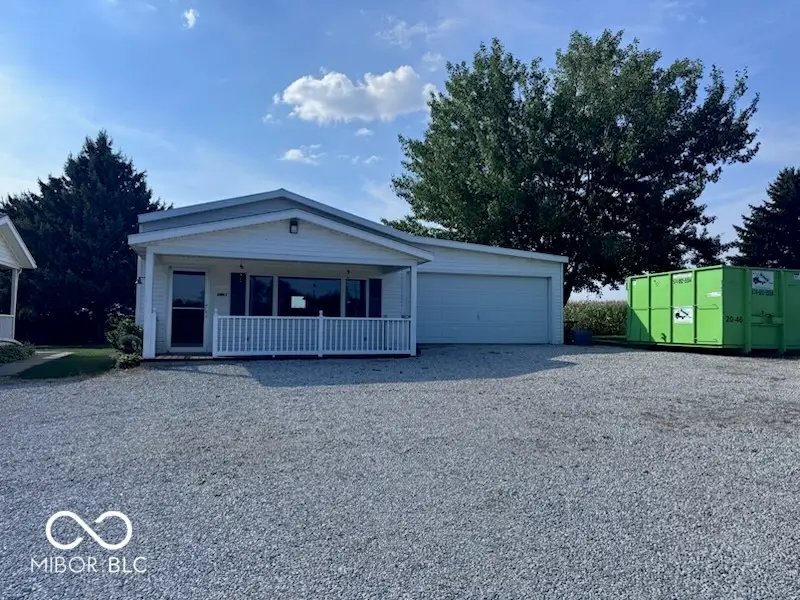 710 S Michigan Street, Lapaz, IN 46537 - Image #2