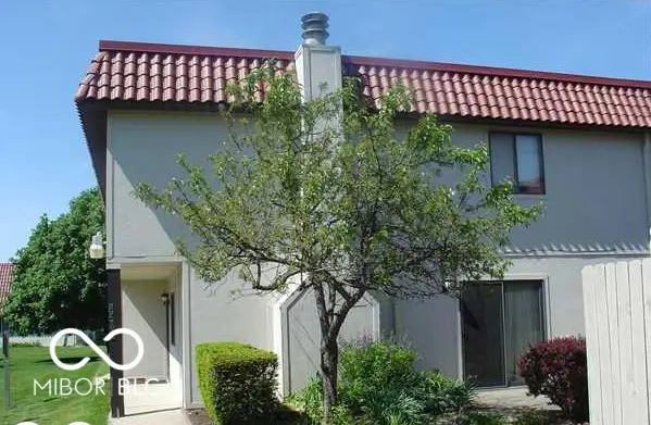 8542 La Corrida Court, Indianapolis, IN 46227 - Image #1