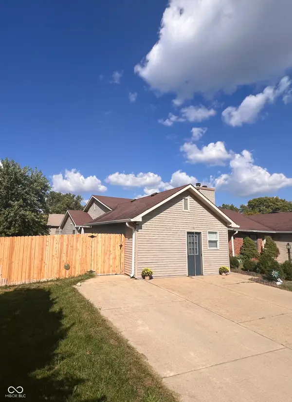 14 Medina Drive, Indianapolis, IN 46227