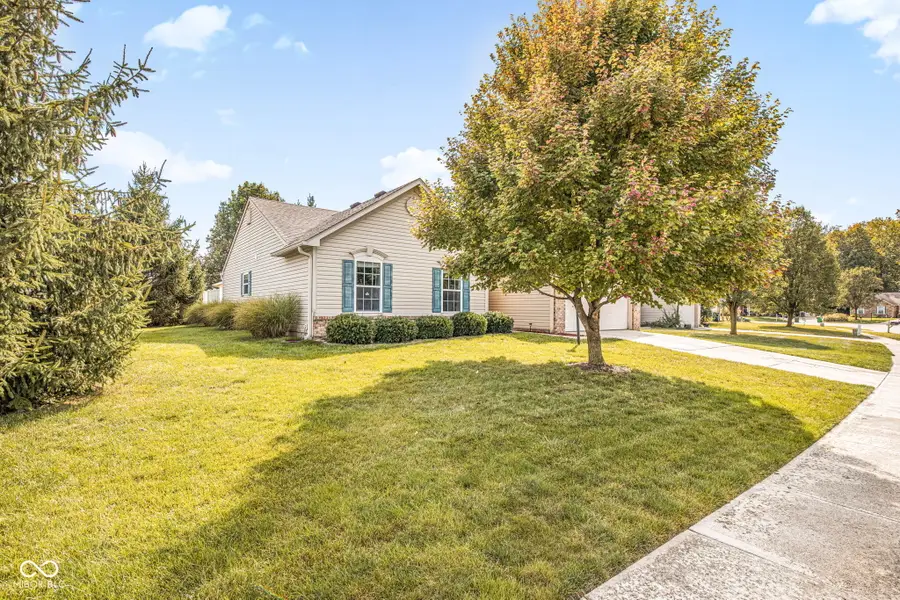 4083 S Turning Leaf Court, New Palestine, IN 46163 - Image #3