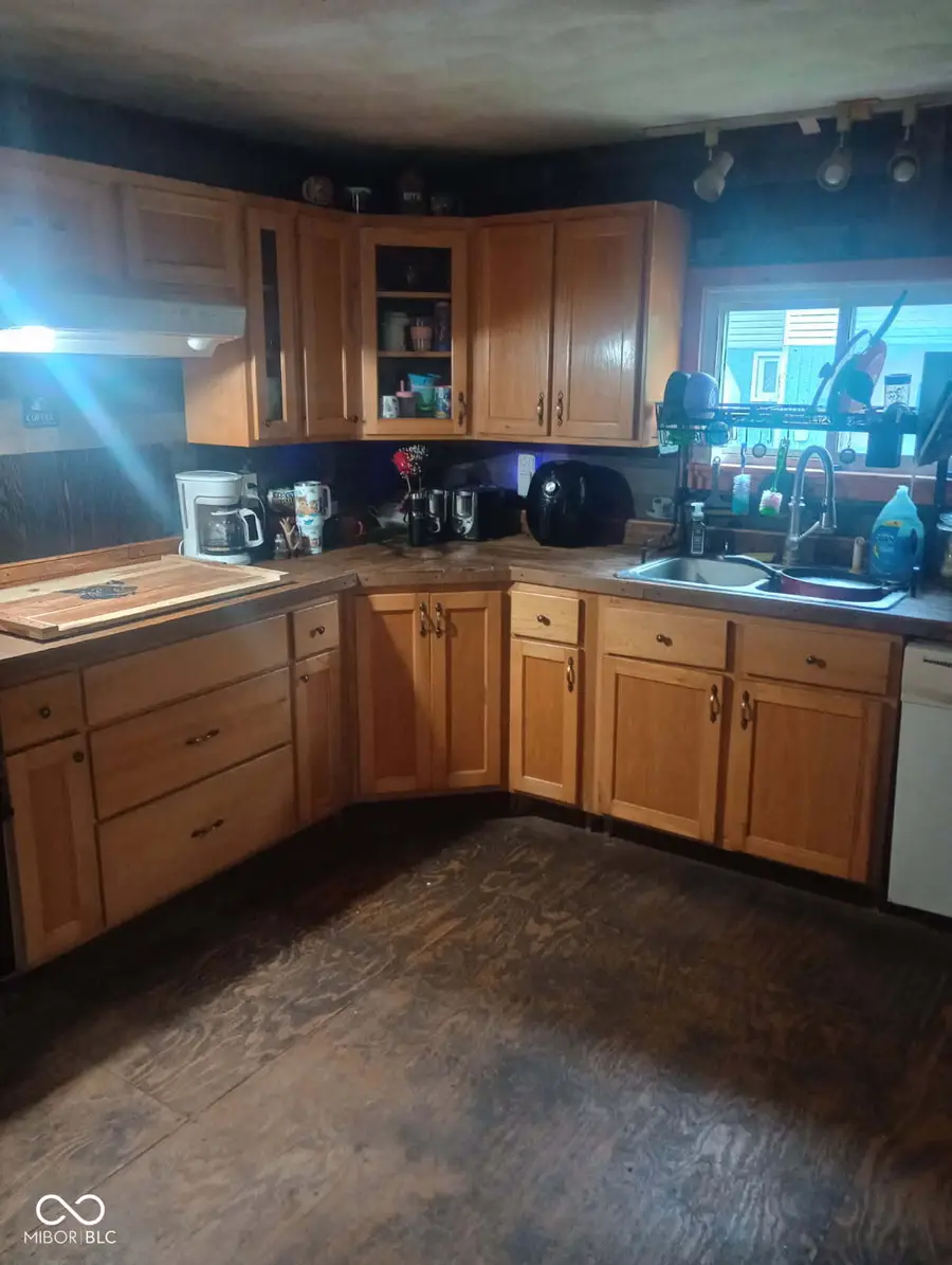 8825 N 300 E, Morristown, IN 46161 - Image #2