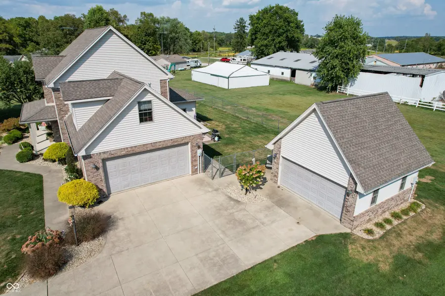 960 Buena Vista Drive, Brownstown, IN 47220 - Image #3