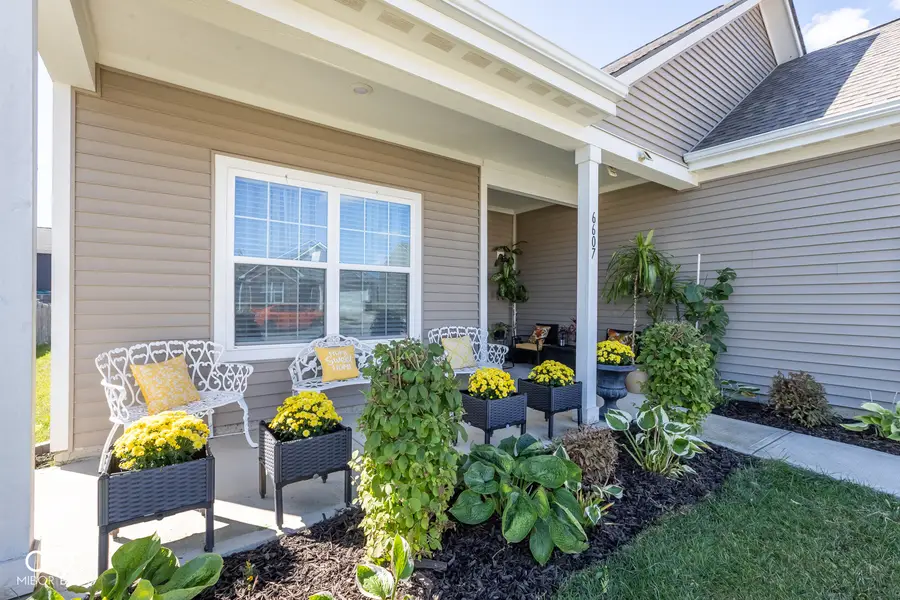 6607 Laurelwood Drive, Pendleton, IN 46064 - Image #2