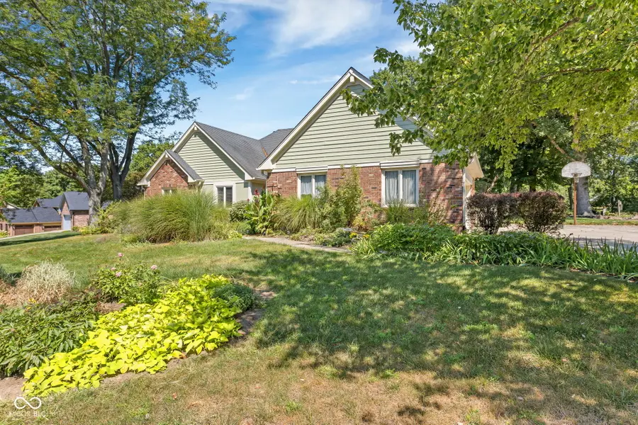 6118 Deerwood Drive, Greenwood, IN 46143 - Image #3