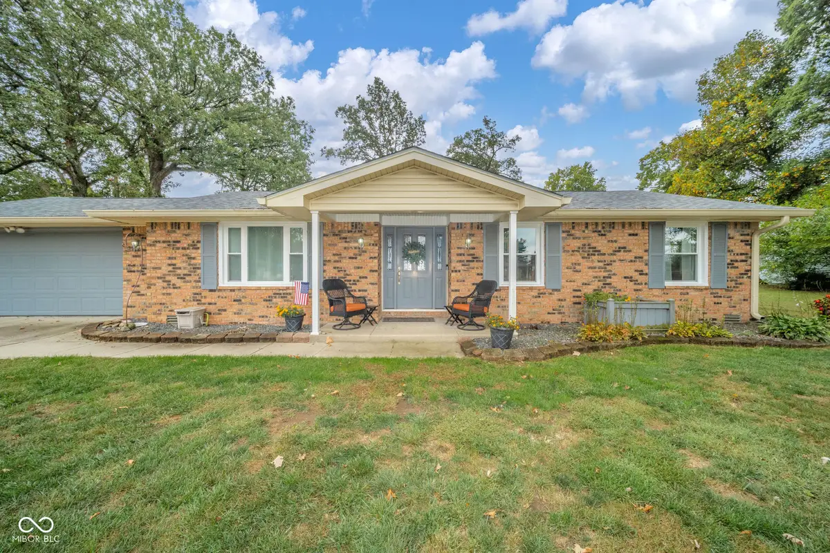 104 E Woodland Drive, Pendleton, IN 46064 - Image #1