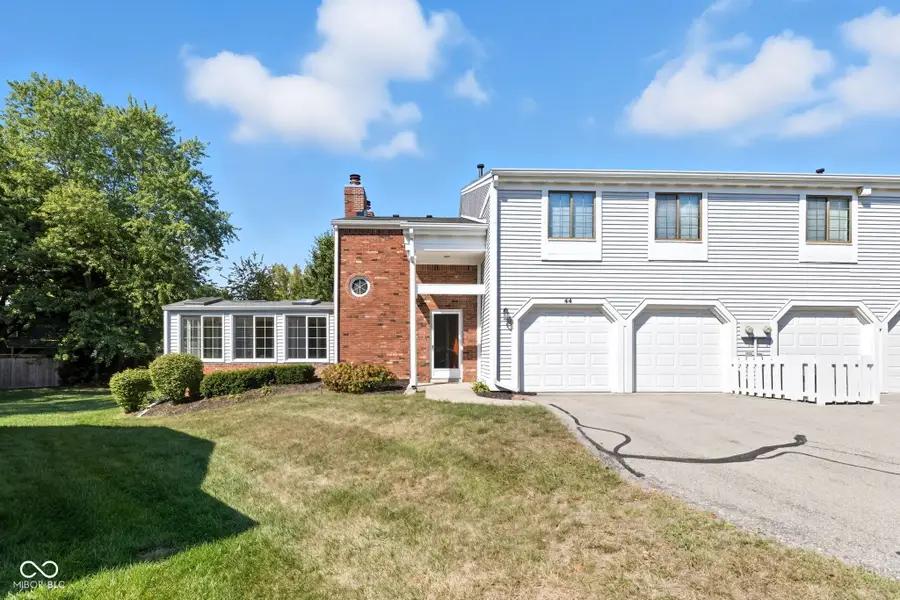 44 Dominion Drive, Zionsville, IN 46077 - Image #2