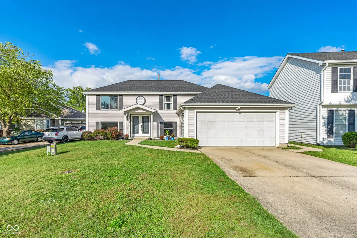 8021 Cardinal Cove W, Indianapolis, IN 46256 - Image #1