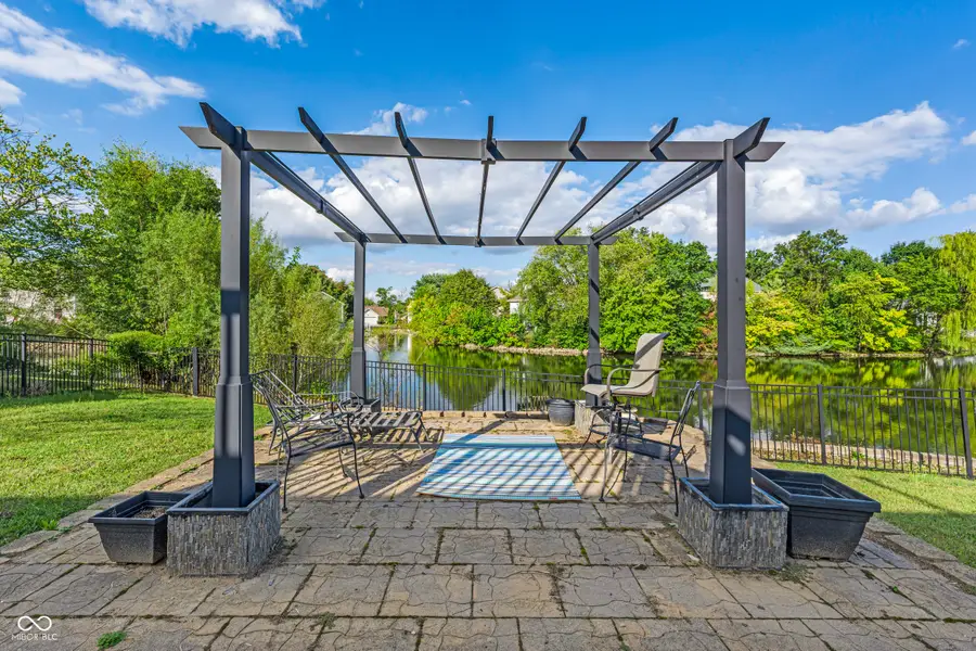 8021 Cardinal Cove W, Indianapolis, IN 46256 - Image #2