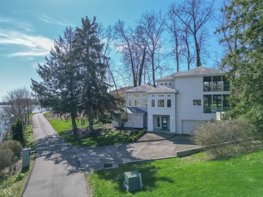 9622 W Shore Drive, Columbus, IN 47201 - #2