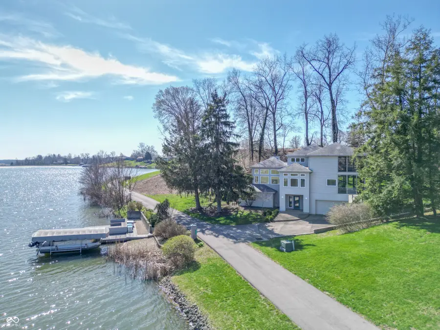 9622 W Shore Drive, Columbus, IN 47201 - #3