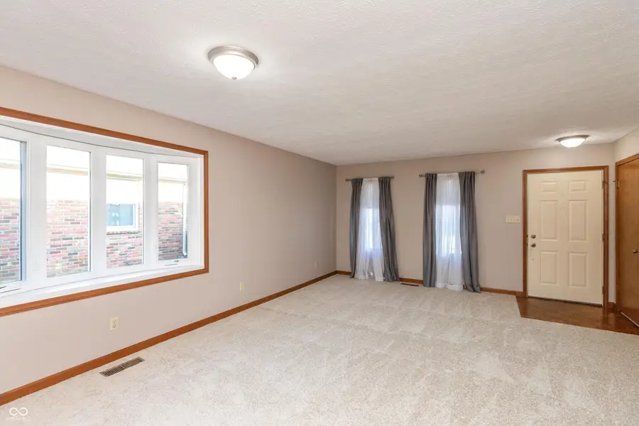 315 E College Avenue #20, Brownsburg, IN 46112 - #3