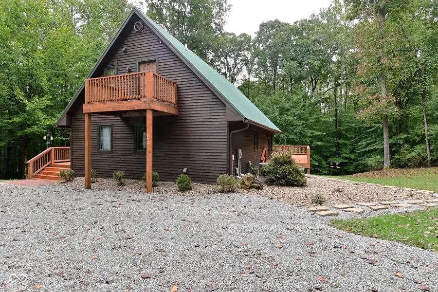 7615 N Hilltop Drive, Unionville, IN 47468 - #3