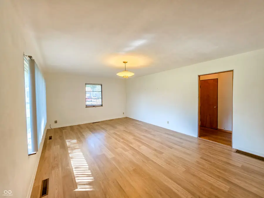 510 NE C Street, Linton, IN 47441 - Image #3