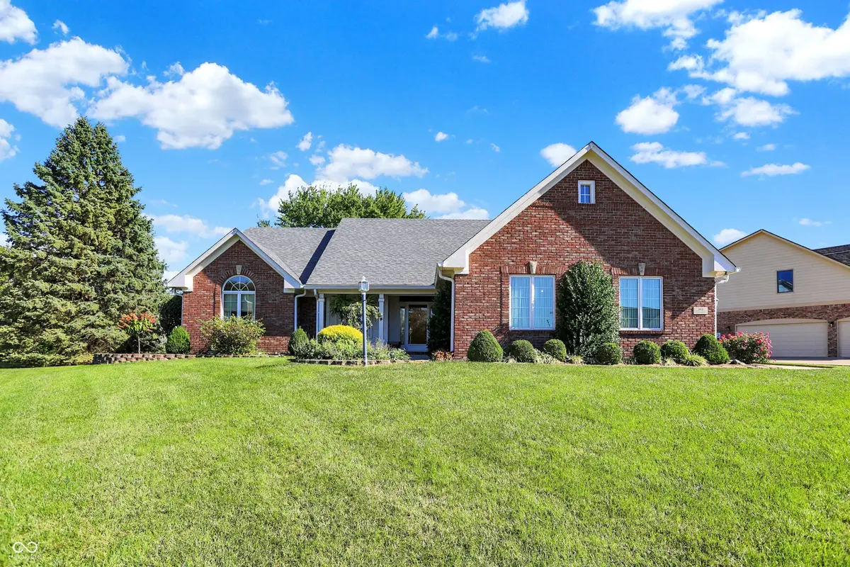 163 Back Creek Overlook, Greenwood, IN 46142 - #1