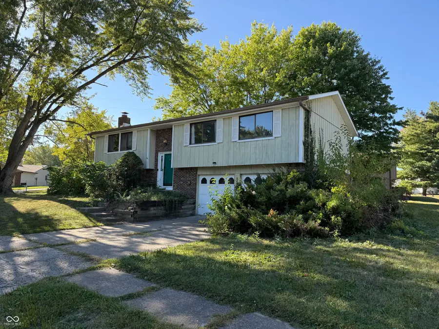 8138 Baccus Court, Indianapolis, IN 46268 - Image #2