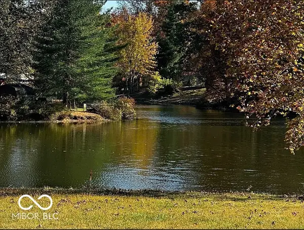 333 Honey Locust Place, North Vernon, IN 47265