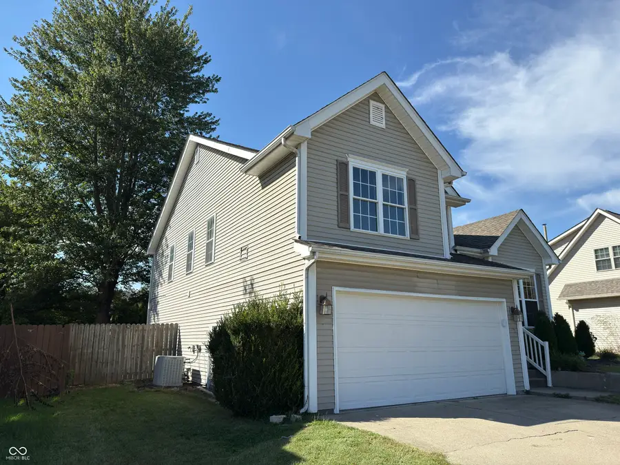 2182 Sumpter Trail, Columbus, IN 47203 - Image #2