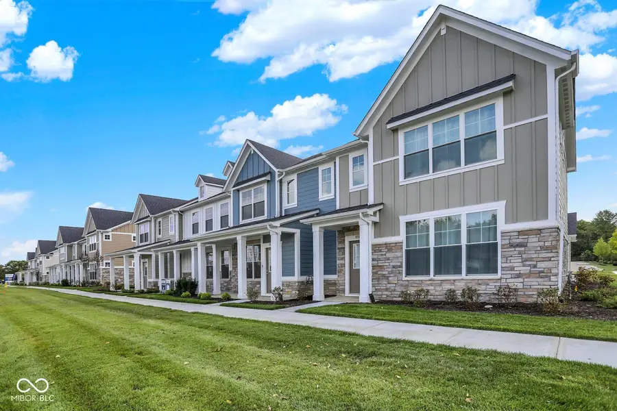 8516 Goldfinch Road, Brownsburg, IN 46112 - Image #2