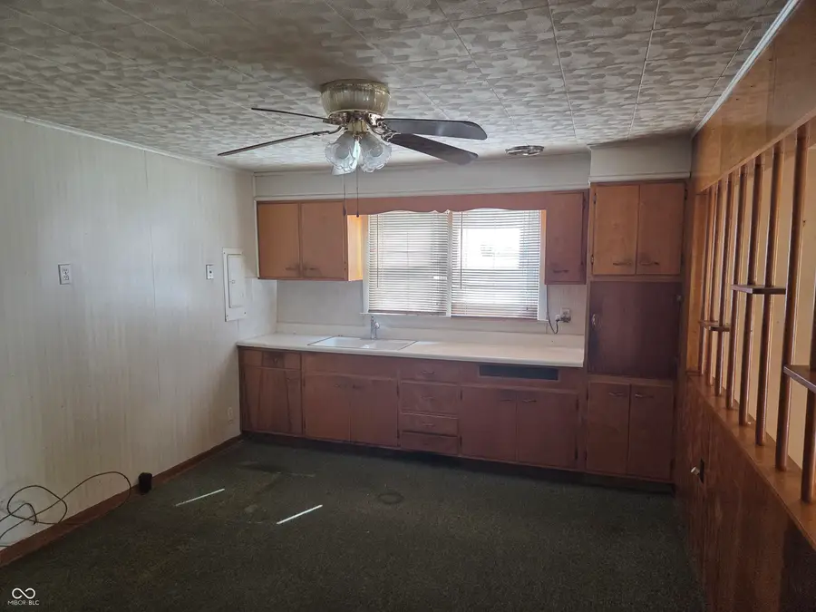 41 N Ross Street, Columbus, IN 47201 - Image #3