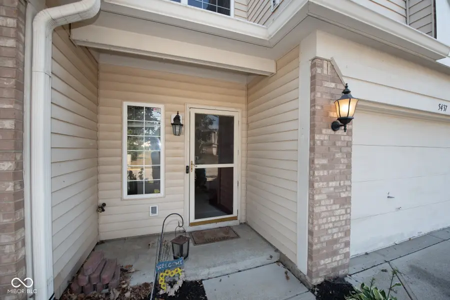5437 Nighthawk Way, Indianapolis, IN 46254 - Image #2