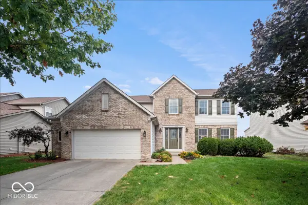 6520 Kingsbury Way, Zionsville, IN 46077