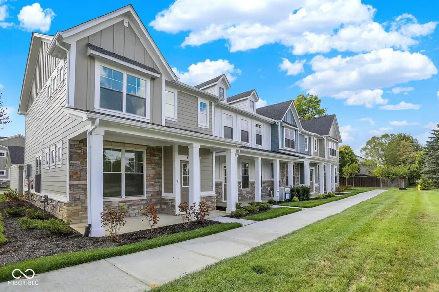 8524 Goldfinch Road, Brownsburg, IN 46112 - Image #2