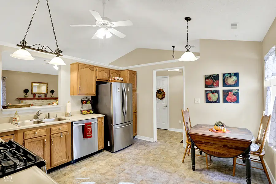 1001 Tulip Way, Fortville, IN 46040 - Image #3