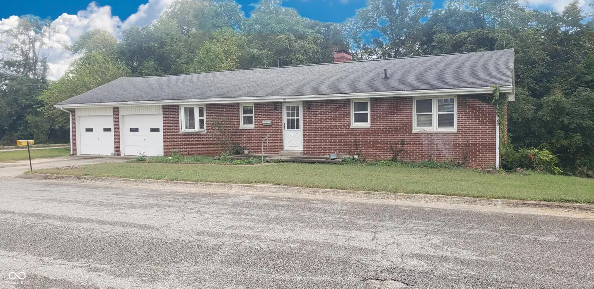 201 S Water Street, Brownstown, IN 47220 - Image #1