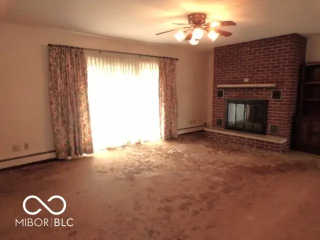 201 S Water Street, Brownstown, IN 47220 - Image #2