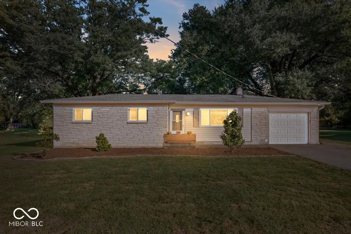 1348 W County Line Road, Indianapolis, IN 46217 - Image #1