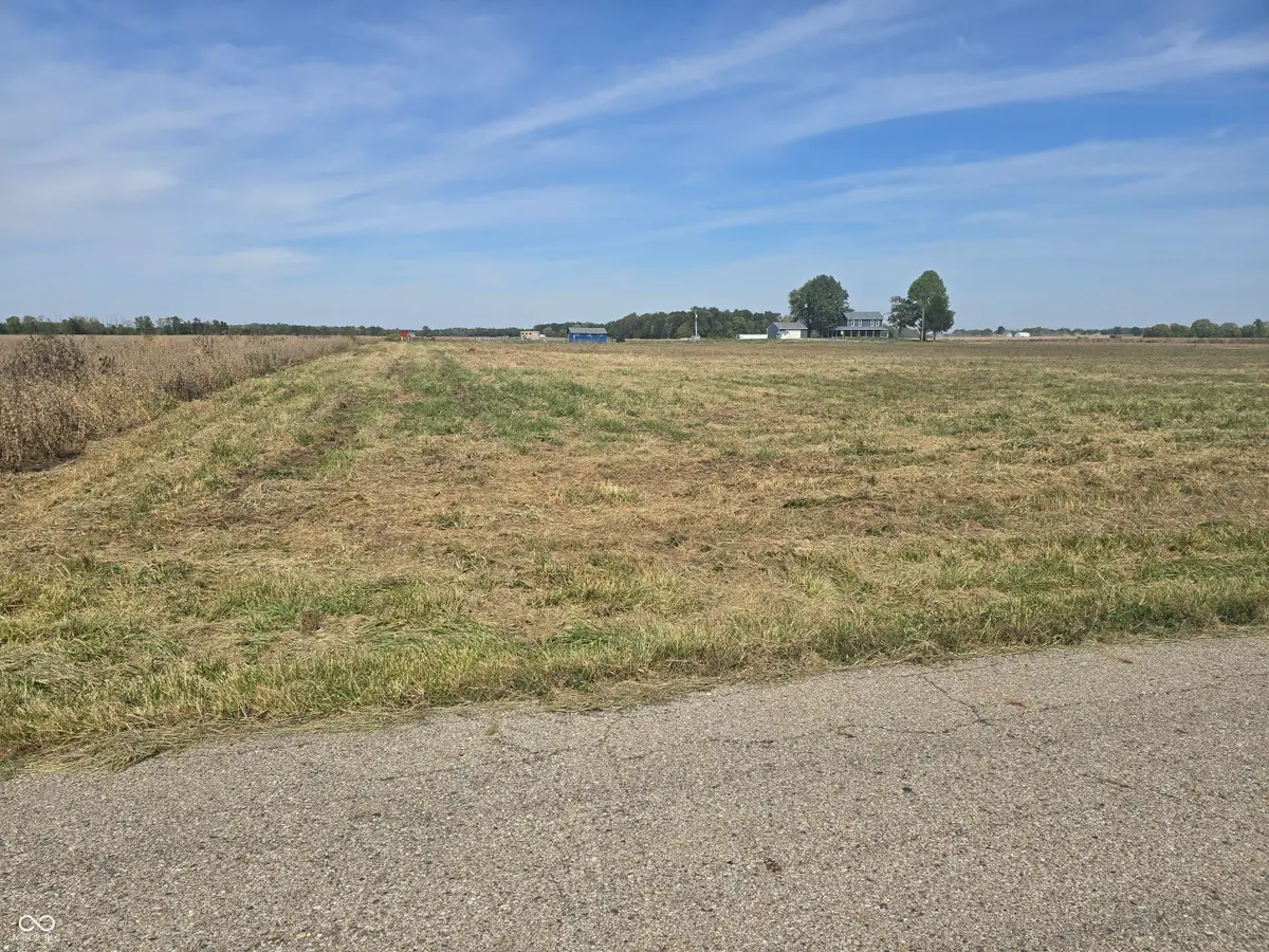 near 7160 E 200 North Road, Shelbyville, IN 46176 - Image #1