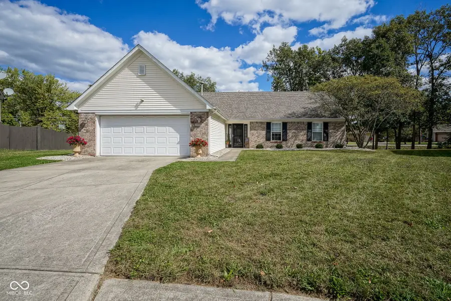 10020 Fountain Springs Court, Indianapolis, IN 46236 - Image #2