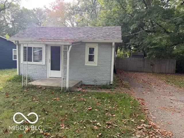 910 S Auburn Street, Indianapolis, IN 46241 - Image #2