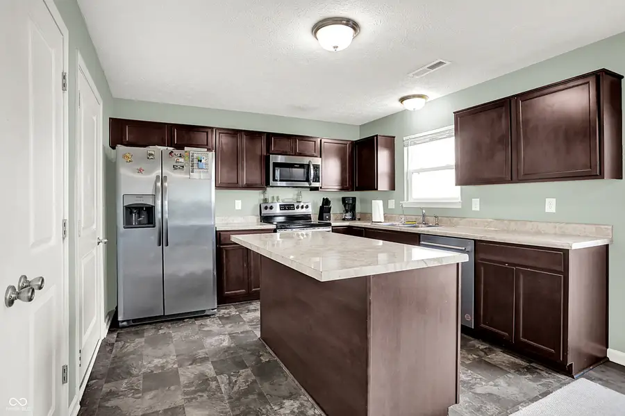 6406 Pinebark Place, Indianapolis, IN 46217 - Image #3