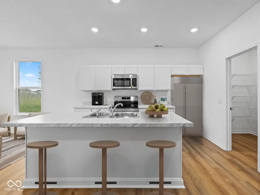 10024 Park Glen Court, Indianapolis, IN 46229 - Image #2