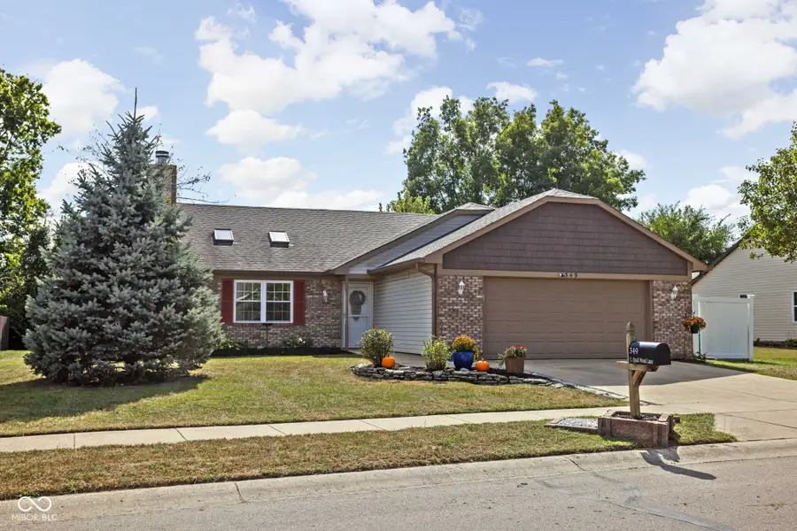 349 E Quail Wood Lane, Westfield, IN 46074 - Image #2