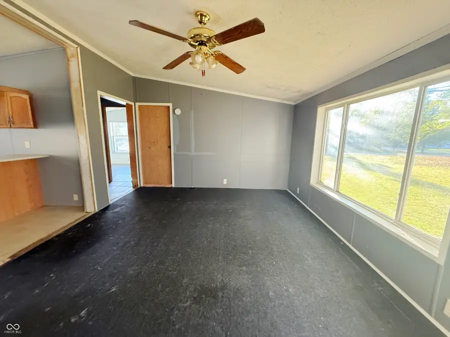 1229 N Indiana Avenue, Hartford City, IN 47348 - Image #2