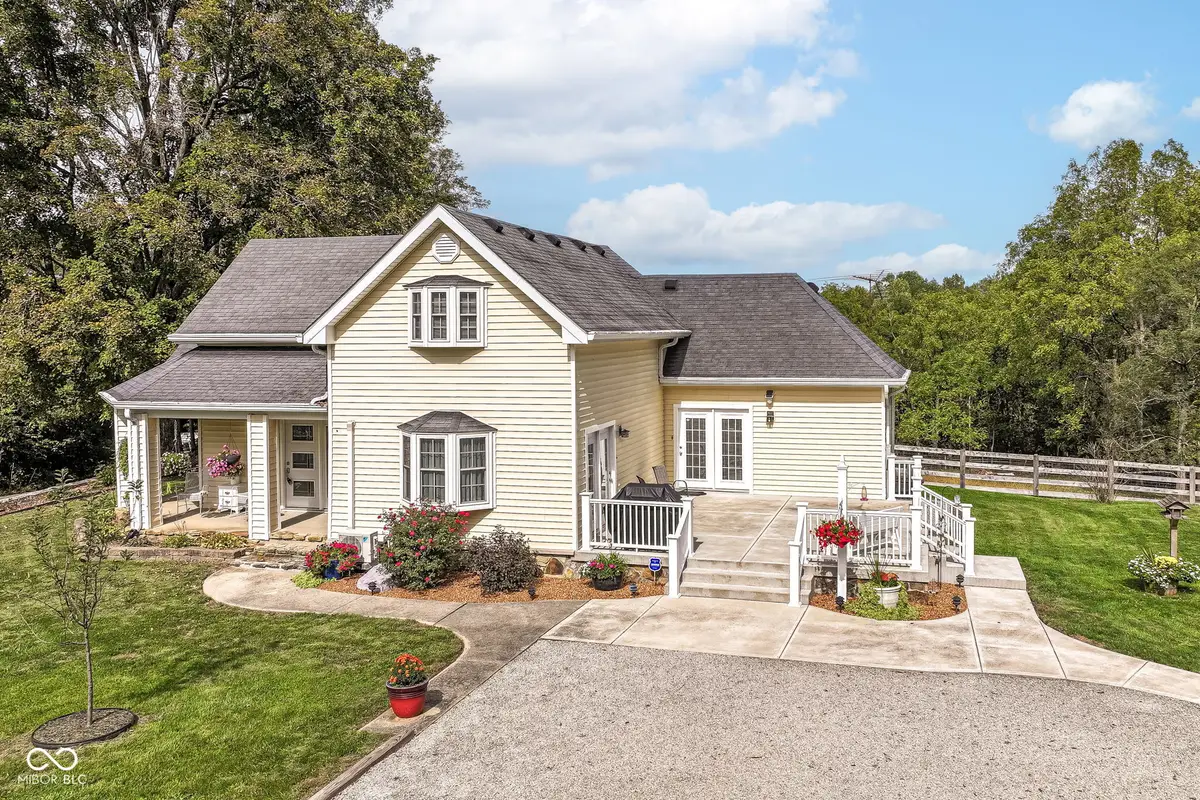 7641 S 500 W, Trafalgar, IN 46181 - Image #1