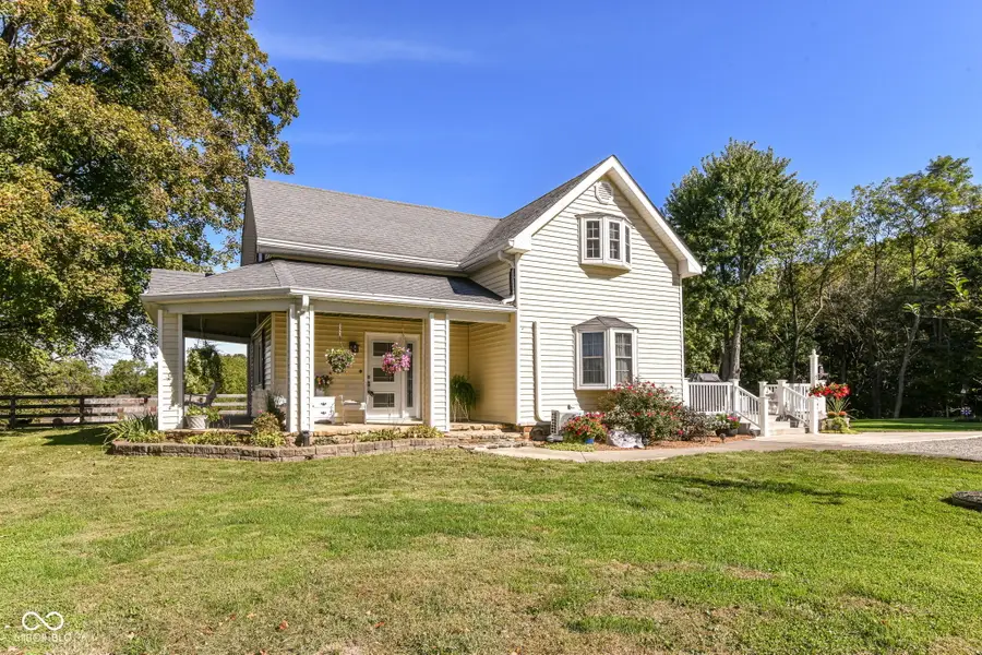 7641 S 500 W, Trafalgar, IN 46181 - Image #2