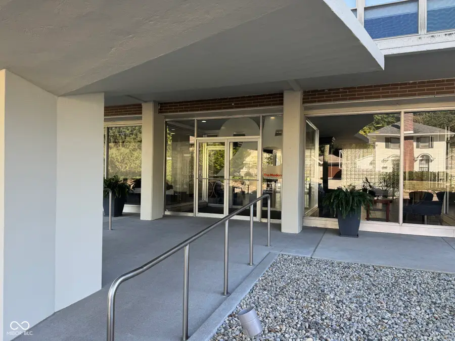 25 E 40th Street #5J, Indianapolis, IN 46205 - Image #2