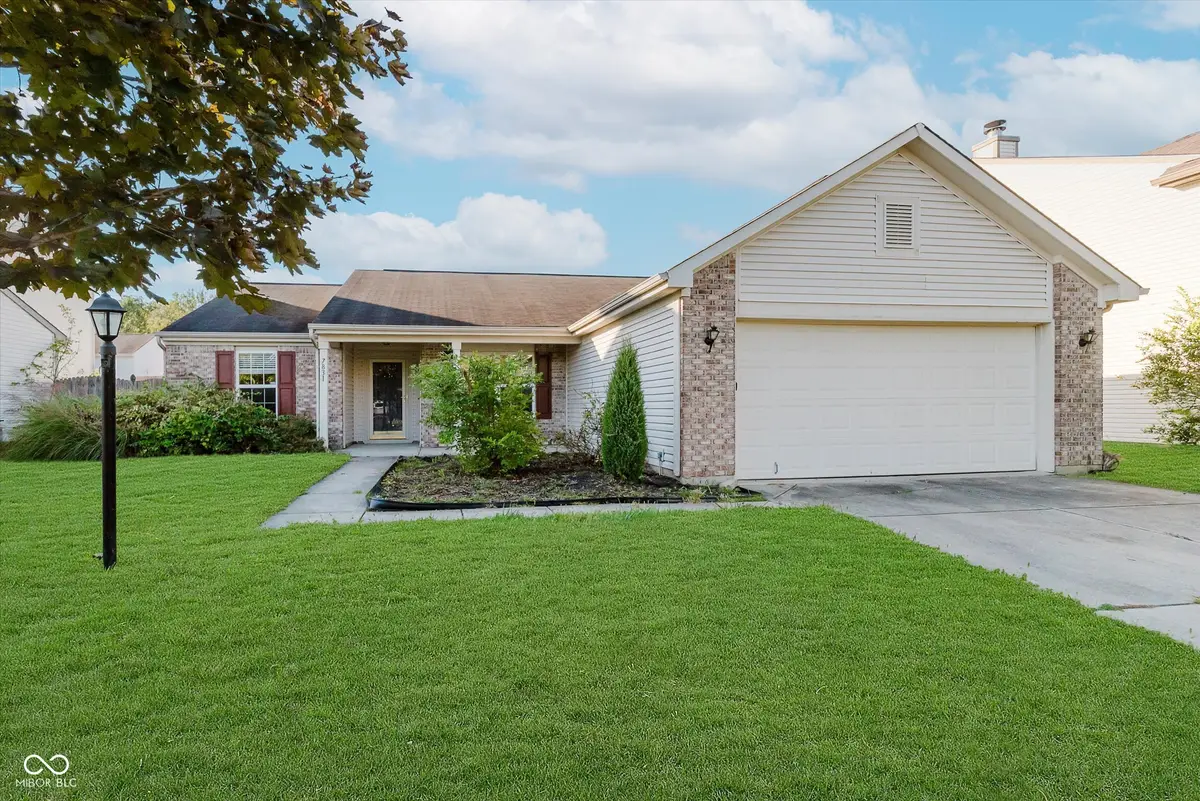 7831 Fox Glen Drive, Indianapolis, IN 46239 - Image #1