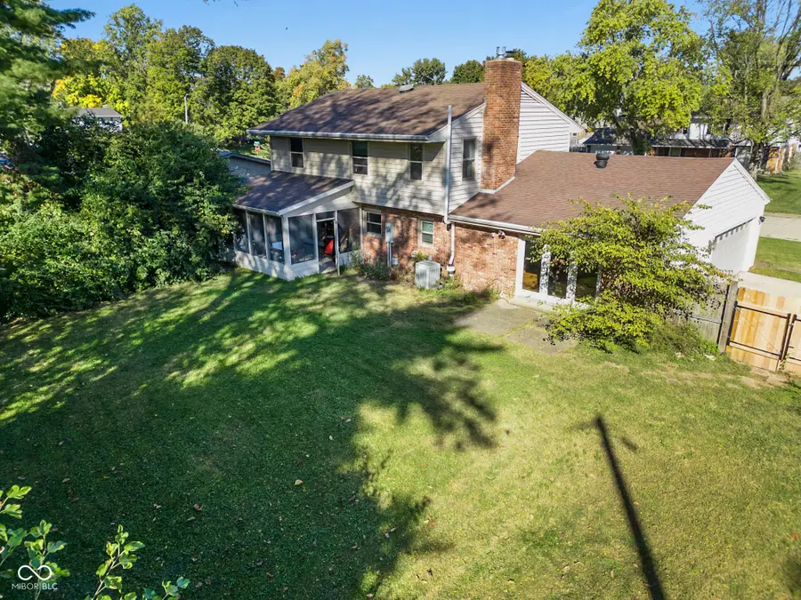 1311 Crescent Drive, Columbus, IN 47203 - Image #3