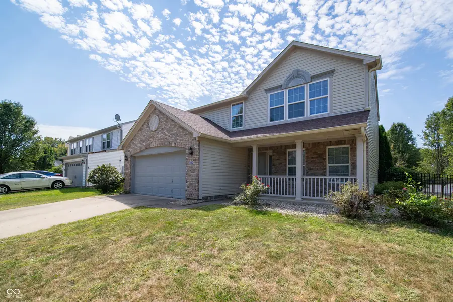 5879 Columbia Circle S, Greenwood, IN 46142 - Image #3